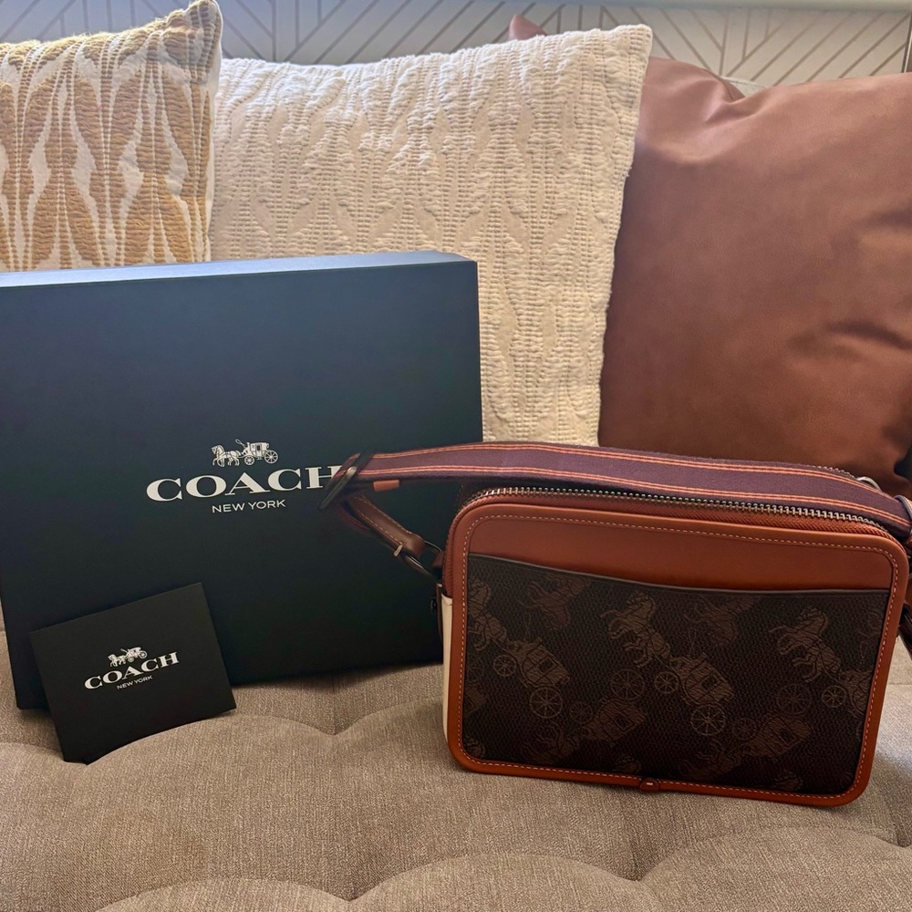 NWT Coach Charter Crossbody 24in Horse and Carriage.